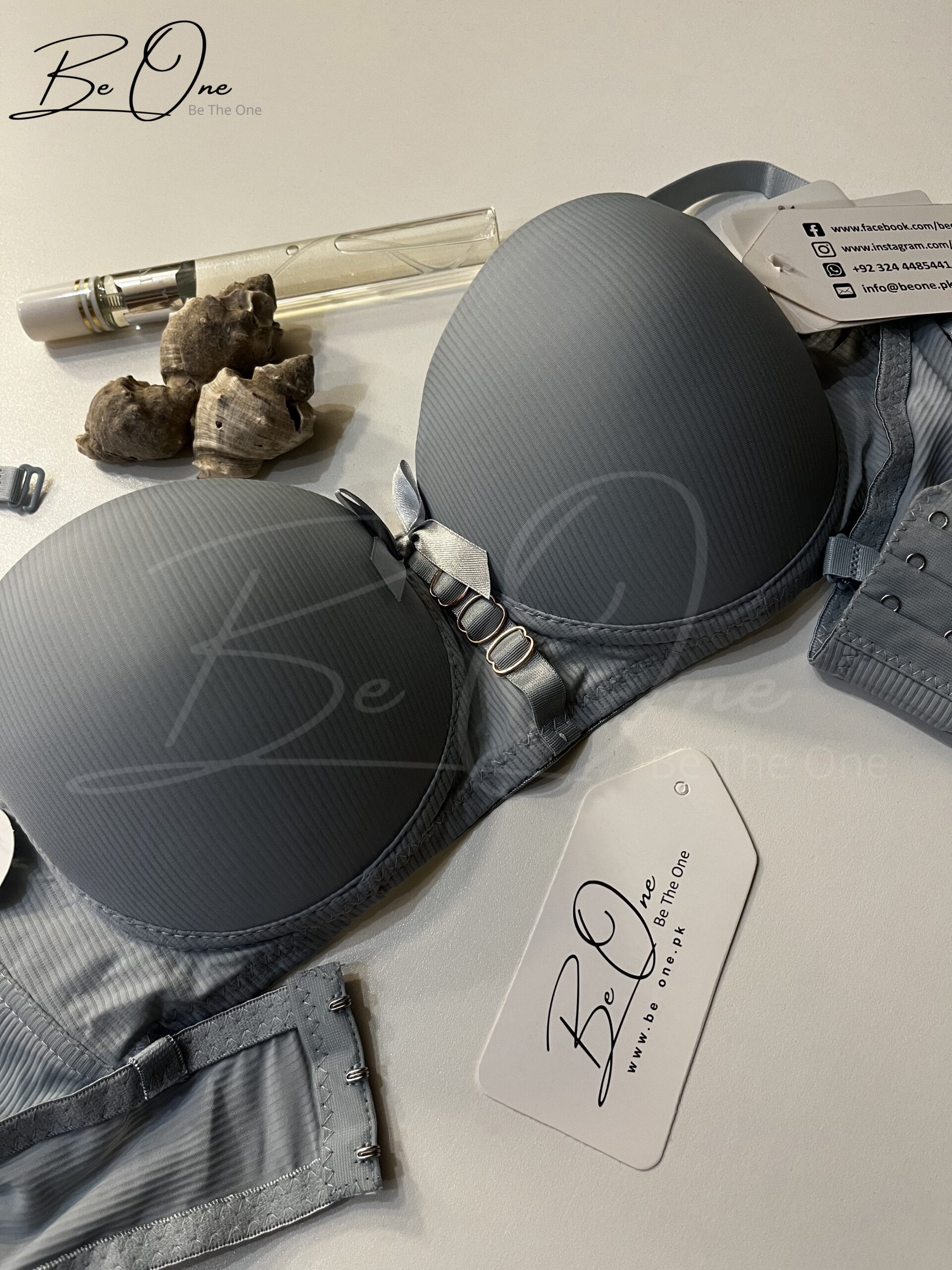 Magic Thin Pad Push Up Bra Magic Thin Pad Push Up Bra